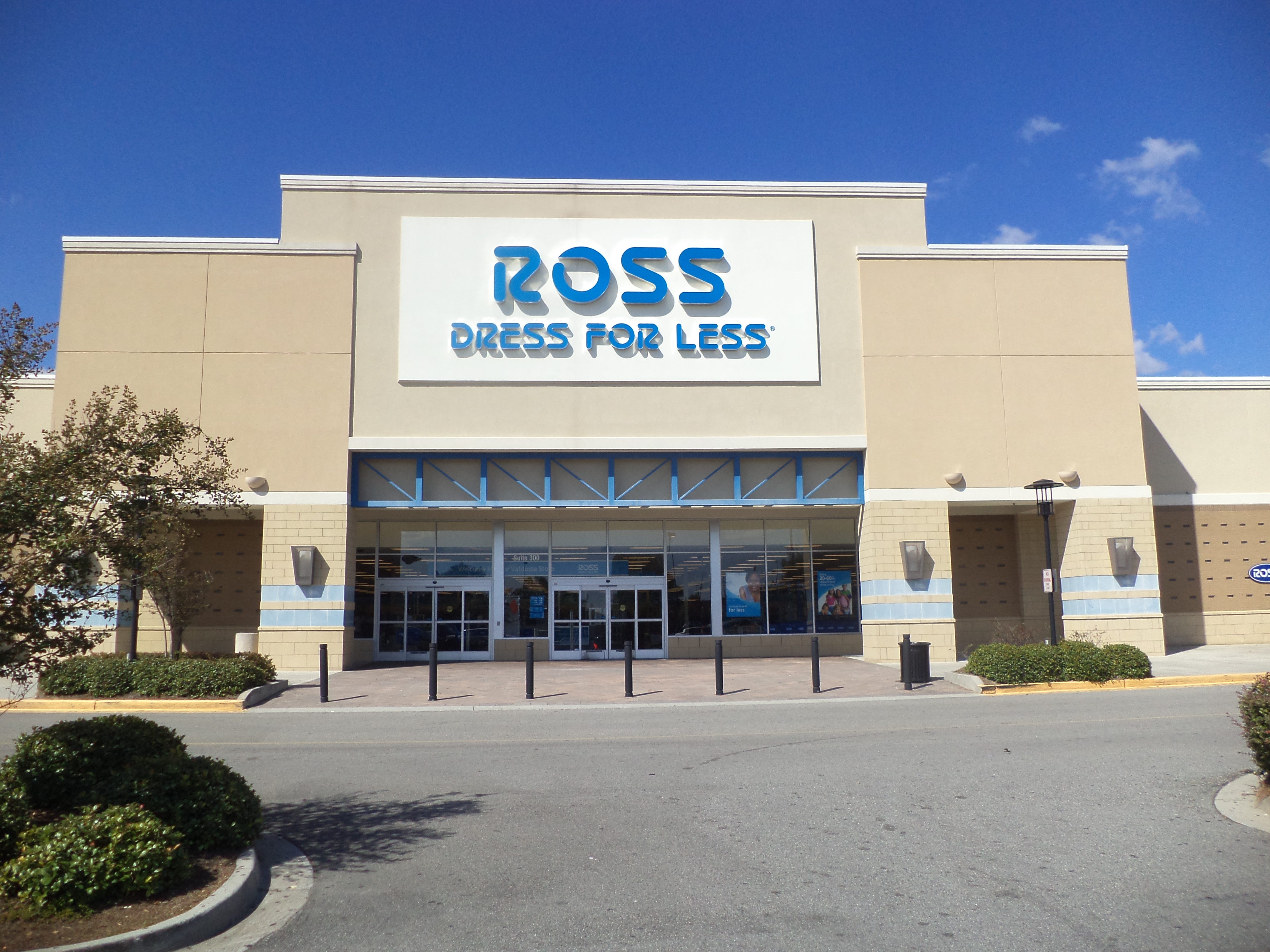 dress for less store